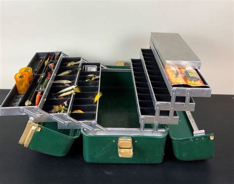 vintage umco tackle box